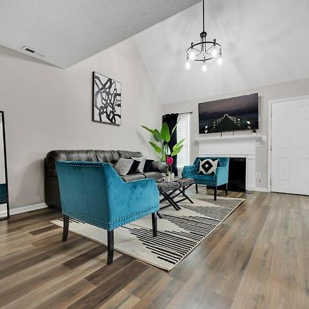 Plush Two Bedroom Retreat. A Home Away From Home! Riverdale Eksteriør billede
