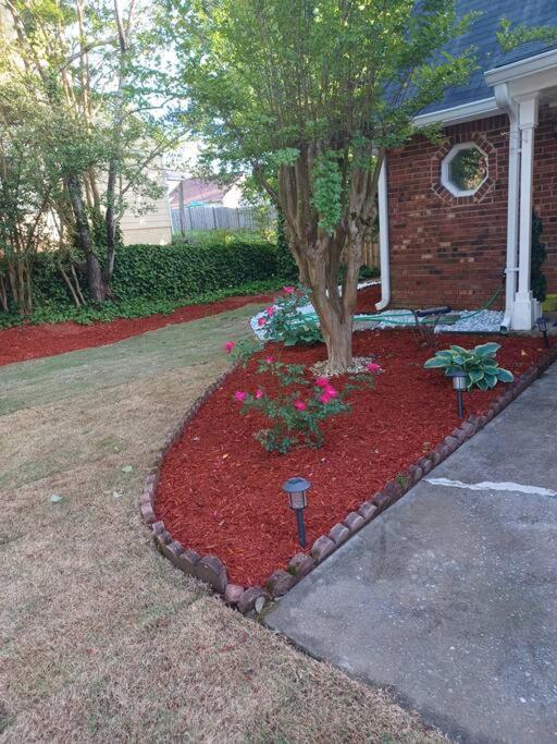 Plush Two Bedroom Retreat. A Home Away From Home! Riverdale Eksteriør billede